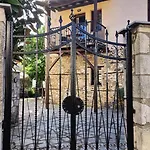 Dom wakacyjny The Stone House In Halkidiki Vavdhos