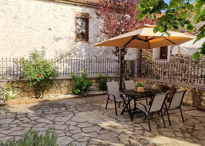 The Stone House In Halkidiki Case de vacanță *